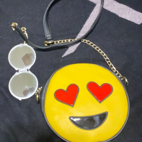 Beautiful smile purse in happy yellow - Picture 5 of 6